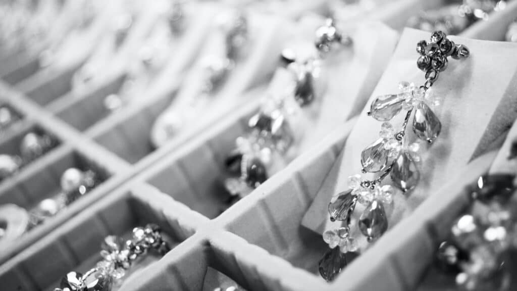 The All-In-One Marketing Solution for Jewelry Retailers The All-In-One Marketing Solution for Jewelry Retailers